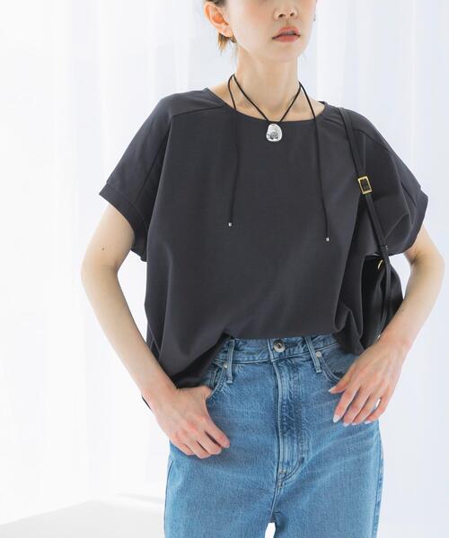 URBAN RESEARCH ROSSO WOMEN（アーバンリサーチ　ロッソ）の「UVカットドルマンスリーブプルオーバー（Tシャツ/カットソー・レディース・アイボリー/グリーン系その他/チャコールグレー/レッド系その他・FREE）」の3枚目の写真
