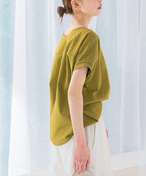 URBAN RESEARCH ROSSO WOMEN（アーバンリサーチ　ロッソ）の「UVカットドルマンスリーブプルオーバー（Tシャツ/カットソー・レディース・アイボリー/グリーン系その他/チャコールグレー/レッド系その他・FREE）」の17枚目の写真