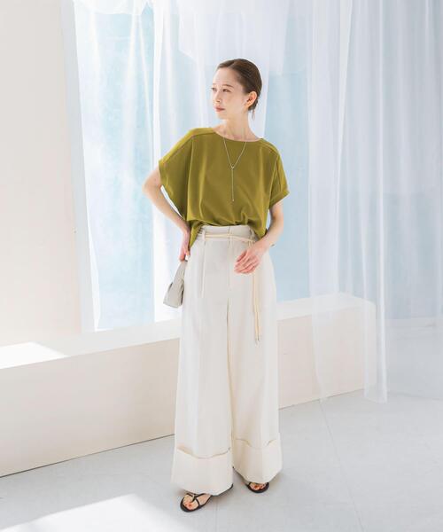 URBAN RESEARCH ROSSO WOMEN（アーバンリサーチ　ロッソ）の「UVカットドルマンスリーブプルオーバー（Tシャツ/カットソー・レディース・アイボリー/グリーン系その他/チャコールグレー/レッド系その他・FREE）」の19枚目の写真