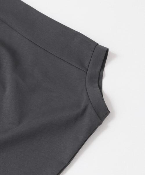 URBAN RESEARCH ROSSO WOMEN（アーバンリサーチ　ロッソ）の「UVカットドルマンスリーブプルオーバー（Tシャツ/カットソー・レディース・アイボリー/グリーン系その他/チャコールグレー/レッド系その他・FREE）」の11枚目の写真