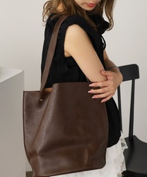 Fake Leather One shoulder bag with pouch/フェイクレザー ポーチ付き ワンショルダーバッグ 秋物 秋服 2026年秋冬