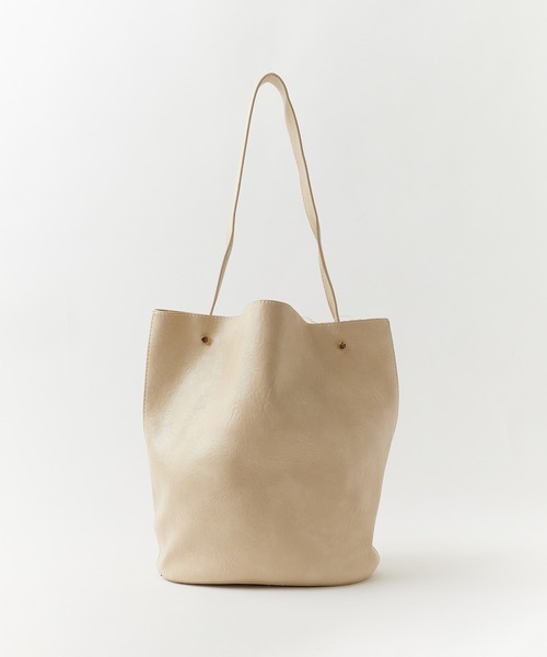 ROOPTOKYO(ループトウキョウ)の「Fake Leather One shoulder bag with pouch/フェイクレザー ポーチ付き ワンショルダーバッグ 秋物 秋服 2026年秋冬(ショルダーバッグ・レディース・ブラック/アイボリー/ピンク/キャメル/ブラウン/イエロー/ベージュ・FREE)」の8枚目の写真
