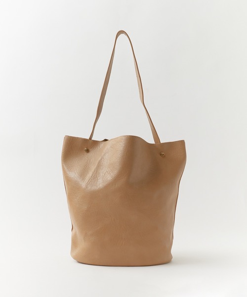 ROOPTOKYO(ループトウキョウ)の「Fake Leather One shoulder bag with pouch/フェイクレザー ポーチ付き ワンショルダーバッグ 秋物 秋服 2026年秋冬(ショルダーバッグ・レディース・ブラック/アイボリー/ピンク/キャメル/ブラウン/イエロー/ベージュ・FREE)」の20枚目の写真