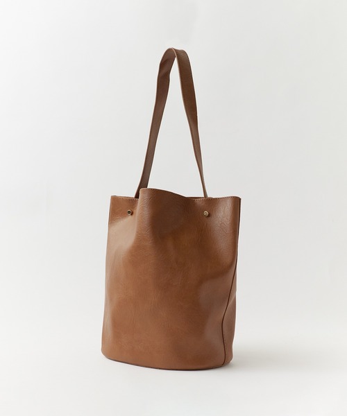 ROOPTOKYO(ループトウキョウ)の「Fake Leather One shoulder bag with pouch/フェイクレザー ポーチ付き ワンショルダーバッグ 秋物 秋服 2026年秋冬(ショルダーバッグ・レディース・ブラック/アイボリー/ピンク/キャメル/ブラウン/イエロー/ベージュ・FREE)」の18枚目の写真