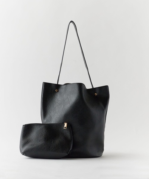 ROOPTOKYO(ループトウキョウ)の「Fake Leather One shoulder bag with pouch/フェイクレザー ポーチ付き ワンショルダーバッグ 秋物 秋服 2026年秋冬(ショルダーバッグ・レディース・ブラック/アイボリー/ピンク/キャメル/ブラウン/イエロー/ベージュ・FREE)」の10枚目の写真