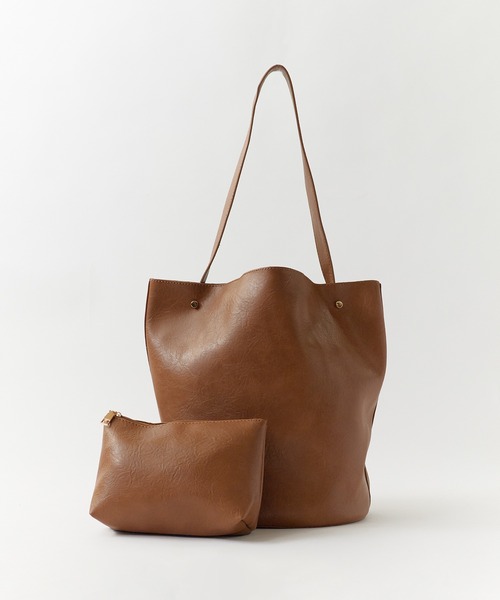 ROOPTOKYO(ループトウキョウ)の「Fake Leather One shoulder bag with pouch/フェイクレザー ポーチ付き ワンショルダーバッグ 秋物 秋服 2026年秋冬(ショルダーバッグ・レディース・ブラック/アイボリー/ピンク/キャメル/ブラウン/イエロー/ベージュ・FREE)」の16枚目の写真