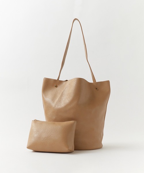 ROOPTOKYO(ループトウキョウ)の「Fake Leather One shoulder bag with pouch/フェイクレザー ポーチ付き ワンショルダーバッグ 秋物 秋服 2026年秋冬(ショルダーバッグ・レディース・ブラック/アイボリー/ピンク/キャメル/ブラウン/イエロー/ベージュ・FREE)」の19枚目の写真