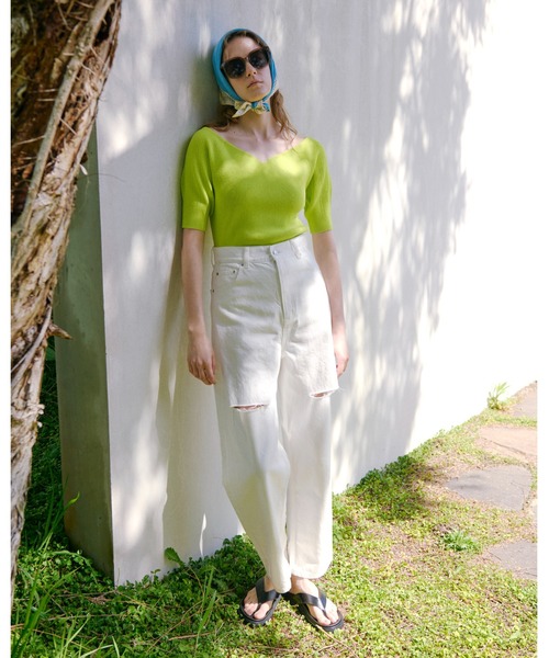 Mila Owen（ミラオーウェン）の「デコルテ構築パフスリーブニットプルオーバー（ニット/セーター・レディース・ライム/ベージュ/ブラック・0/1）」の19枚目の写真