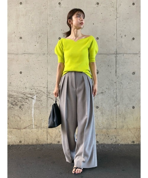 Mila Owen（ミラオーウェン）の「デコルテ構築パフスリーブニットプルオーバー（ニット/セーター・レディース・ライム/ベージュ/ブラック・0/1）」の22枚目の写真