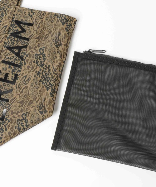 HEREIAM（ヘレイアム）の「【HEREIAM】撥水/ＷロゴマルチトートBAG（トートバッグ・レディース・カモフラージュ/レオパード/レッド/バイオレット/ブラック・FREE）」の7枚目の写真