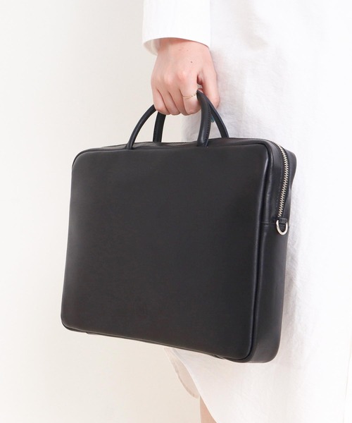 I am I in fact...(アイアムアイインファクト)の「ICY document 2way bag(ショルダーバッグ・レディース・ブラック・FREE)」の8枚目の写真