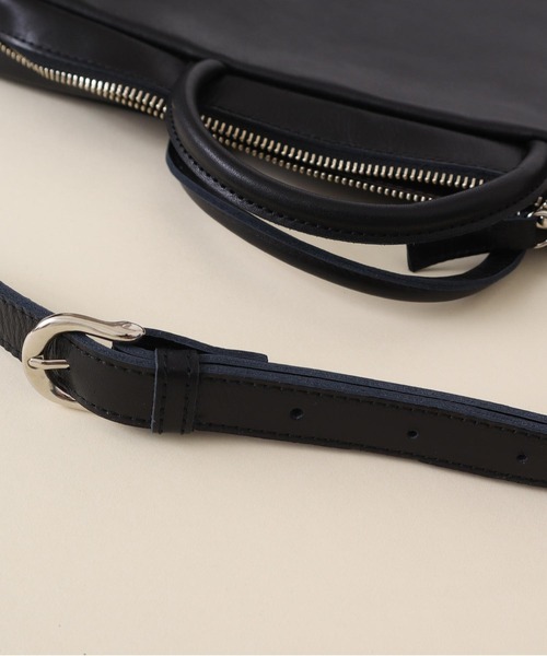 I am I in fact...(アイアムアイインファクト)の「ICY document 2way bag(ショルダーバッグ・レディース・ブラック・FREE)」の17枚目の写真