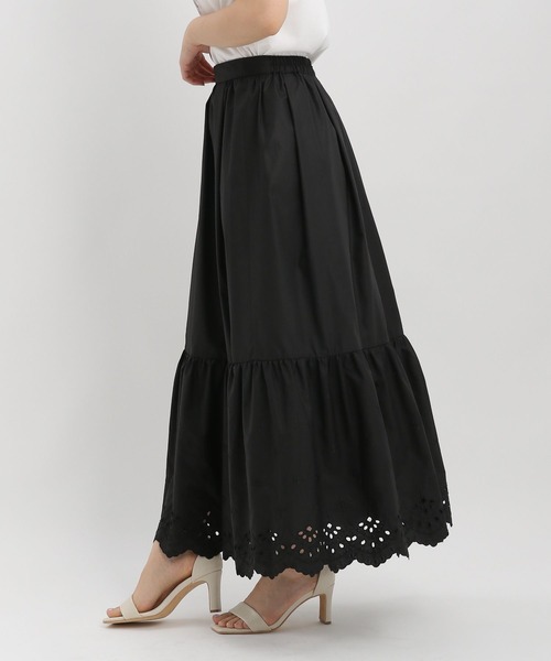 Andemiu(アンデミュウ)の「オリジナルシシュウスカート451817(スカート・レディース・ブラック/オフホワイト・FREE)」の9枚目の写真