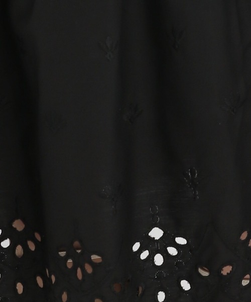 Andemiu(アンデミュウ)の「オリジナルシシュウスカート451817(スカート・レディース・ブラック/オフホワイト・FREE)」の4枚目の写真