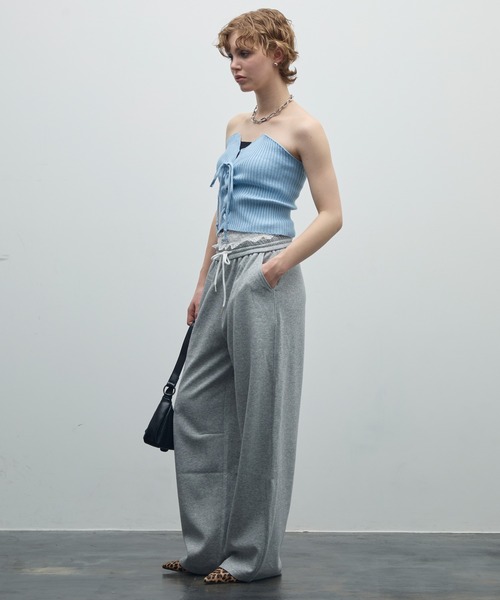 uyu.（ウユ）の「レースアップリブニットビスチェ（チューブトップ・レディース・ブルー/レッド/ブラック/アイボリー・FREE）」の12枚目の写真