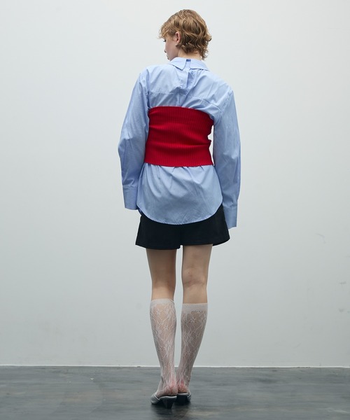 uyu.（ウユ）の「レースアップリブニットビスチェ（チューブトップ・レディース・ブルー/レッド/ブラック/アイボリー・FREE）」の15枚目の写真