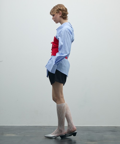 uyu.（ウユ）の「レースアップリブニットビスチェ（チューブトップ・レディース・ブルー/レッド/ブラック/アイボリー・FREE）」の17枚目の写真