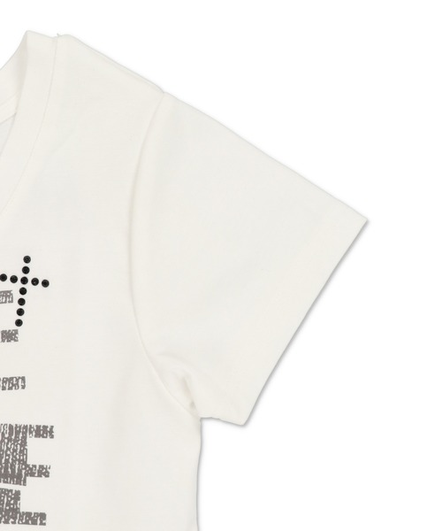 デコルテを見せるのが、ギャルではマスト】平成ギャルTシャツ/V