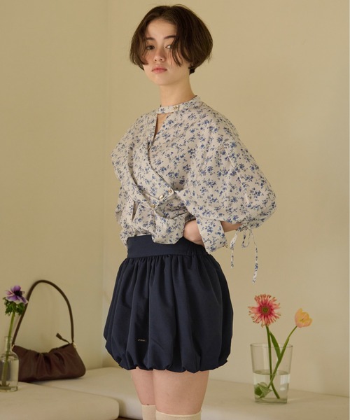 loin nuit アシンメトリーリボントップス loin nuit（ロワンニュイ）の「asymmetry ribbon shirt