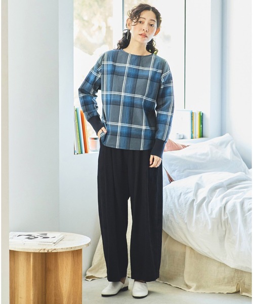 and myera(アンド マイラ)の「and myera 綿麻のワイドパンツ(その他パンツ・レディース・ブラック・M/L/S)」の4枚目の写真