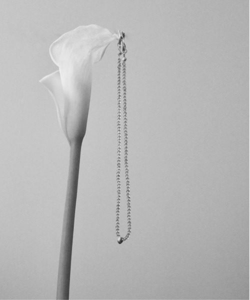 stan（スタン）の「tsubomi stone necklace（ネックレス・レディース・グリーン・FREE）」の4枚目の写真