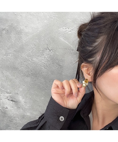 tone(トーン)の「【musk】キスカパールとイエロービーズのイヤリング(MA)(イヤリング・レディース・イエロー・FREE)」の4枚目の写真