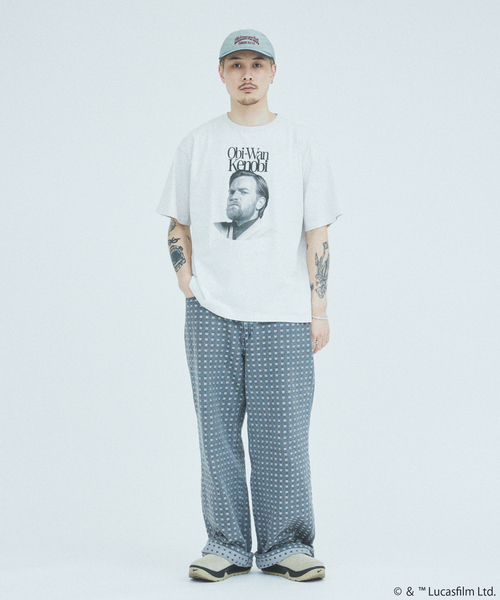 STAR WARS（スターウォーズ）の「STAR WARS / スター・ウォーズ 別注プリントTシャツ（Tシャツ/カットソー・メンズ・スミクロ/ブラックミックス/グレー/ブラック×ブラック/ホワイト系その他/ホワイト/ライトグレー/ホワイト×ホワイト・X-LARGE/LARGE/MEDIUM）」の19枚目の写真