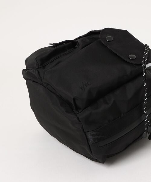 F/CE. (エフシーイー)の「F/CE./エフシーイー 420 re/cor TACTICAL 2WAY DRAWSTRING 7L(ショルダーバッグ・メンズ・ミント/セージグリーン/ブラック・FREE)」の6枚目の写真