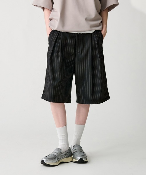 2TUCK WIDE HALF SLACKS / ツータックワイドハーフスラックス
