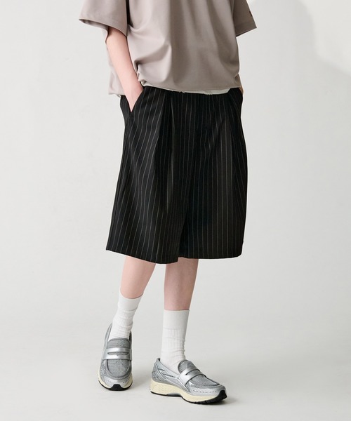 2TUCK WIDE HALF SLACKS / ツータックワイドハーフスラックス
