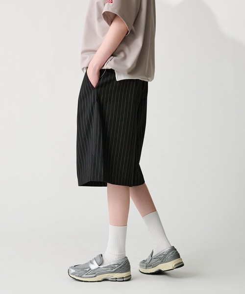 WETTEMPT(ウィテンプト)の「2TUCK WIDE HALF SLACKS / ツータックワイドハーフスラックス(スラックス・メンズ・ブラック系その他/グレー/ブラック・SMALL/MEDIUM/LARGE)」の17枚目の写真