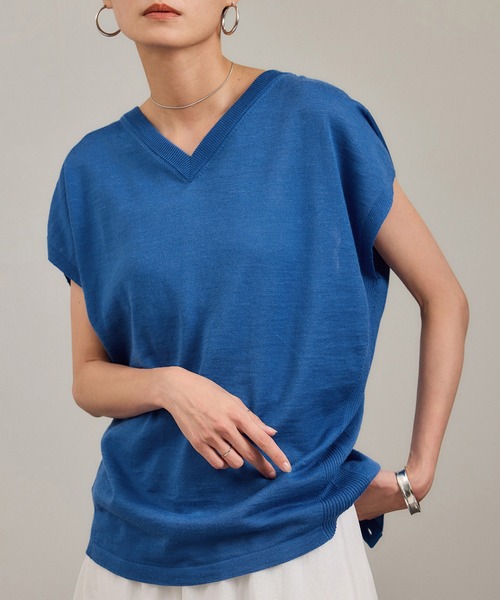 SALON adam et rope'（サロン アダム エ ロペ）の「リネンニットベスト2WAYカーディガン［ドライタッチ・洗える］（カーディガン/ボレロ・レディース・カーキ/ブラック/オフホワイト/ブルー/ピンク・FREE）」の20枚目の写真