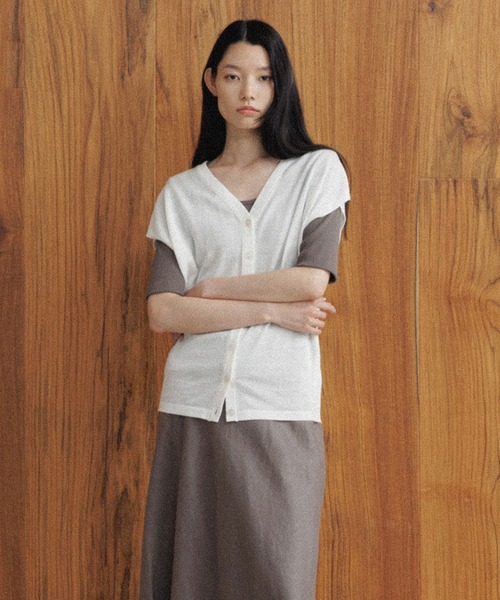 SALON adam et rope'（サロン アダム エ ロペ）の「リネンニットベスト2WAYカーディガン［ドライタッチ・洗える］（カーディガン/ボレロ・レディース・カーキ/ブラック/オフホワイト/ブルー/ピンク・FREE）」の22枚目の写真