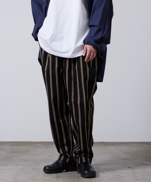 superNova.(スーパーノヴァ)の「superNova./スーパーノヴァ Utility trouser-Tencel stripe トラウザー 夏服(その他パンツ・メンズ・ブラック・S)」の1枚目の写真