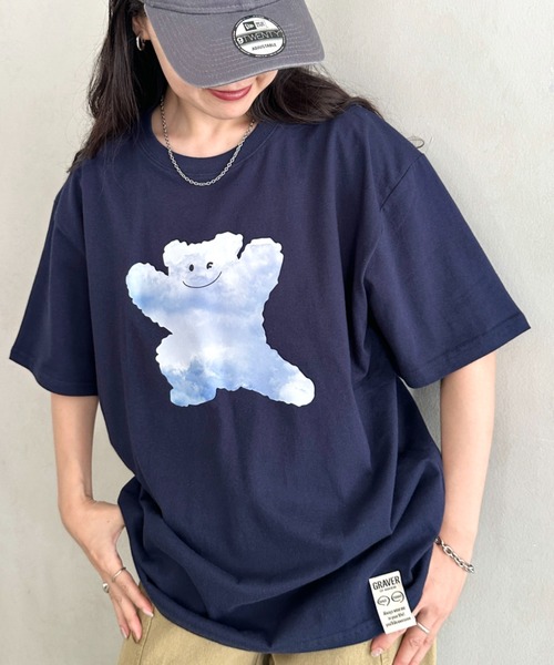 GRAVER OF ANAHEIM(グレイバーオブアナハイム)の「【日本未発売】GRAVER(グレーバー)/実写プリント ベア スマイル 半袖 Tシャツ/Big Cloud Bear Smile Short Sleeve T-shirt(Tシャツ/カットソー・レディース・ブラック/ホワイト/ネイビー・M/L/XL)」の3枚目の写真