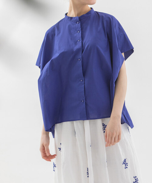 nop de nod(ノップドゥノッド)の「Cielタックショルダースタンドカラーシャツ(シャツ/ブラウス・レディース・ブラック/オフホワイト/ネイビー/ダークブルー・M)」の4枚目の写真