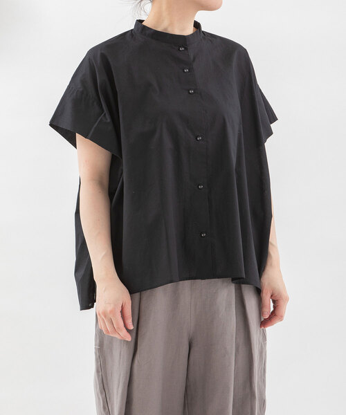 nop de nod(ノップドゥノッド)の「Cielタックショルダースタンドカラーシャツ(シャツ/ブラウス・レディース・ブラック/オフホワイト/ネイビー/ダークブルー・M)」の1枚目の写真