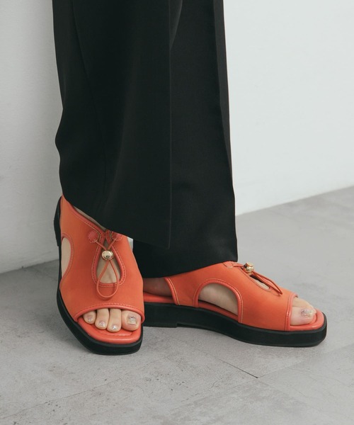 KBF（ケイビーエフ）の「カットデザインフラットサンダル（サンダル・レディース・ブラック/ベージュ/オレンジ・36/38/37）」の11枚目の写真