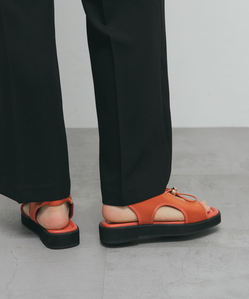 KBF（ケイビーエフ）の「カットデザインフラットサンダル（サンダル・レディース・ブラック/ベージュ/オレンジ・36/38/37）」の13枚目の写真