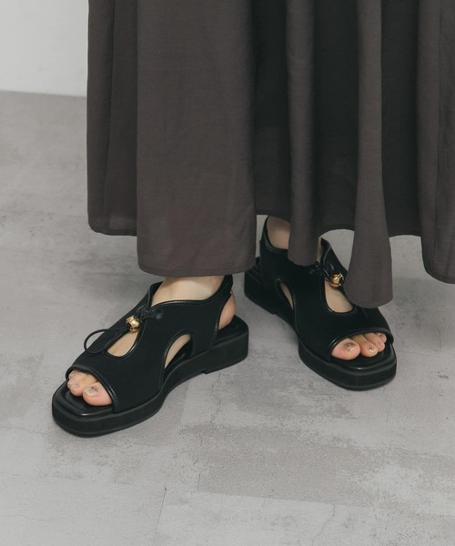 KBF（ケイビーエフ）の「カットデザインフラットサンダル（サンダル・レディース・ブラック/ベージュ/オレンジ・36/38/37）」の15枚目の写真