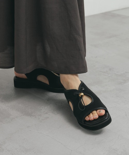 KBF（ケイビーエフ）の「カットデザインフラットサンダル（サンダル・レディース・ブラック/ベージュ/オレンジ・36/38/37）」の17枚目の写真