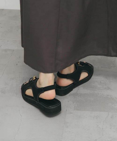 KBF（ケイビーエフ）の「カットデザインフラットサンダル（サンダル・レディース・ブラック/ベージュ/オレンジ・36/38/37）」の18枚目の写真