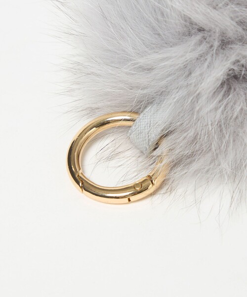 UNITED ARROWS（ユナイテッドアローズ）の「ファー ポンポン チャーム（キーホルダー・レディース・ブラック/ライトピンク/ライトグレー/ピンク/レッド/ベージュ/イエロー・FREE）」の20枚目の写真