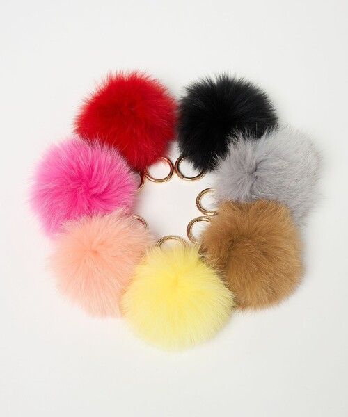 UNITED ARROWS（ユナイテッドアローズ）の「ファー ポンポン チャーム（キーホルダー・レディース・ブラック/ライトピンク/ライトグレー/ピンク/レッド/ベージュ/イエロー・FREE）」の21枚目の写真