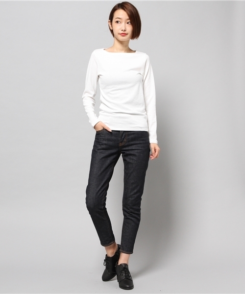 AZUL by moussy（アズールバイマウジー）の「タックフライス ボートN長袖PO（Tシャツ/カットソー・レディース・ブラック/オフホワイト・MEDIUM/SMALL/LARGE）」の6枚目の写真
