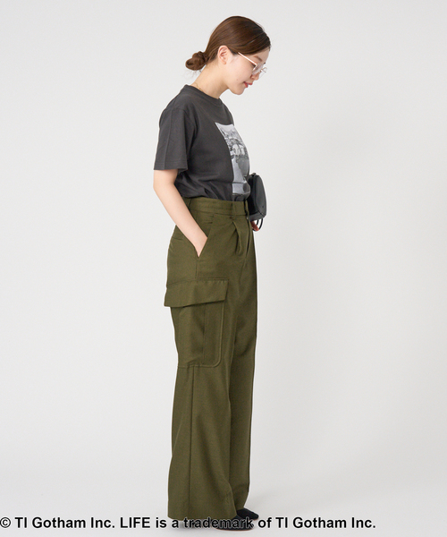 IENA（イエナ）の「LIFE PICTURE COLLECTION　PHOTO Tシャツ（Tシャツ/カットソー・レディース・チャコールグレー/ホワイト・FREE）」の14枚目の写真