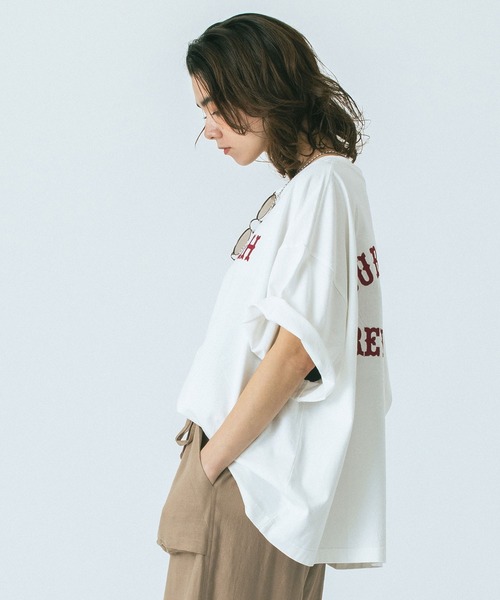 ROSE BUD(ローズバッド)の「(GENE HEAVENS)EMBROIDERY BIG TEE(Tシャツ/カットソー・レディース・ホワイト/チャコール・ONE SIZE)」の9枚目の写真