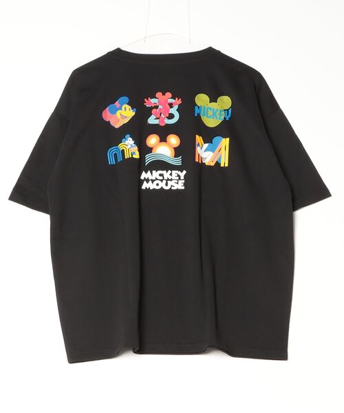 Disney(ディズニー)の「Disney /ディズニー illustrationTシャツ”Micky Friends”(Tシャツ/カットソー・メンズ・B/C/D/A・MEDIUM/LARGE/X-LARGE)」の7枚目の写真