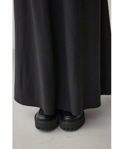 AZUL by moussy（アズールバイマウジー）の「セミフレアスカート（スカート・レディース・ブラウン/ブラック/グレイッシュベージュ・MEDIUM/SMALL）」の12枚目の写真