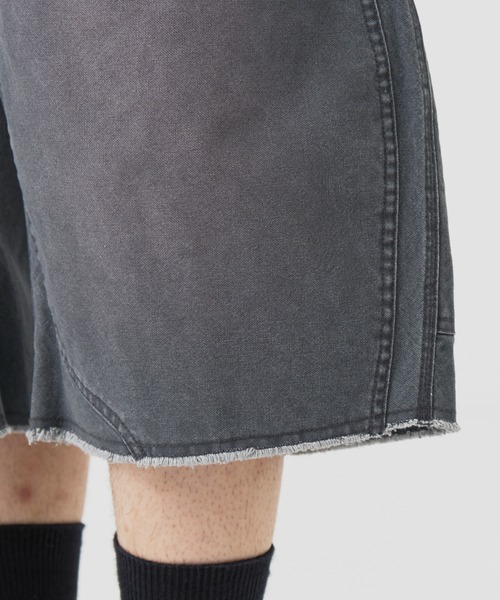 CONZ（コンズ）の「DUCK DOUBLE KNEE CURVED LEG SHORTS（その他パンツ・メンズ・ベージュ/ブラック/グレー・3/2）」の19枚目の写真
